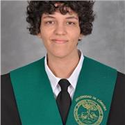 Chica acabando grado en veterinaria educada y responsable